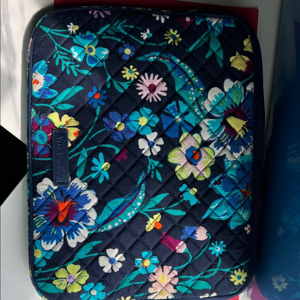 Vera Bradley Navy Floral Quilted Zip Pouch 11x8